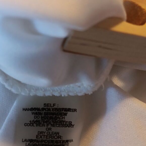 Guess Los Angeles Body Con Dress - Picture 13 of 15